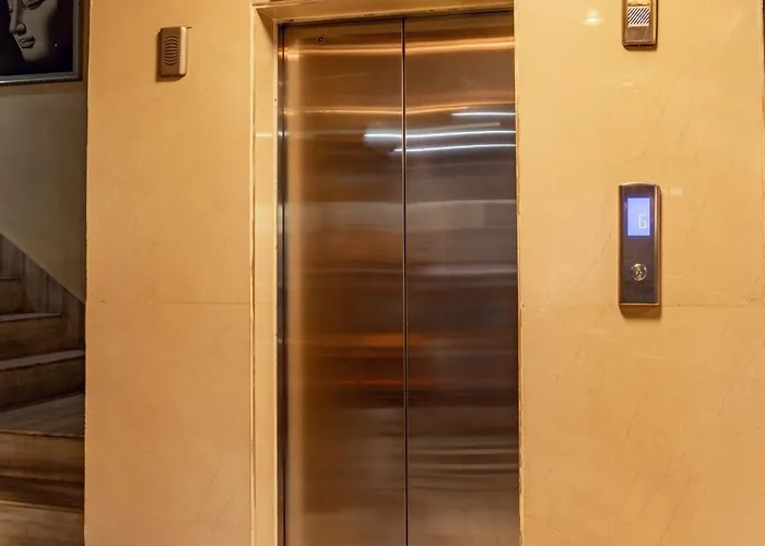 Swastik Hotel 3*